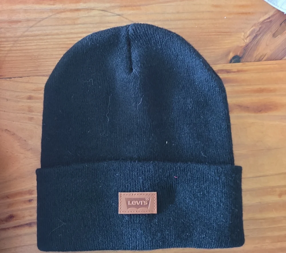 Levi's Black Fold-Over Knit Beanie with Leather Logo Patch